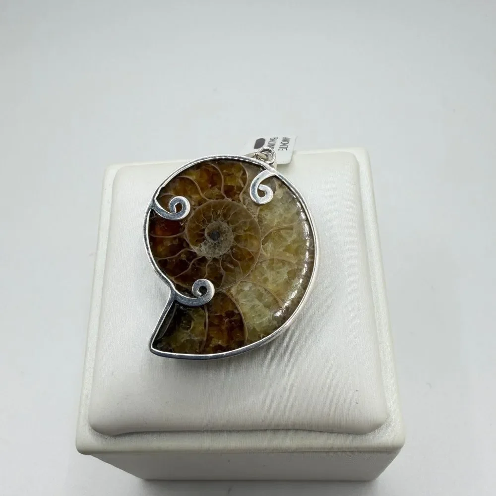 NWT‎ 23.5x30mm AMMONITE pendant in Bali sterling silver!